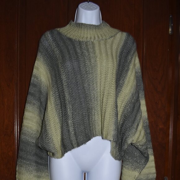 POL Cropped Boxy Knit Sweater Green High Neck Women’s Size Medium - Picture 8 of 12